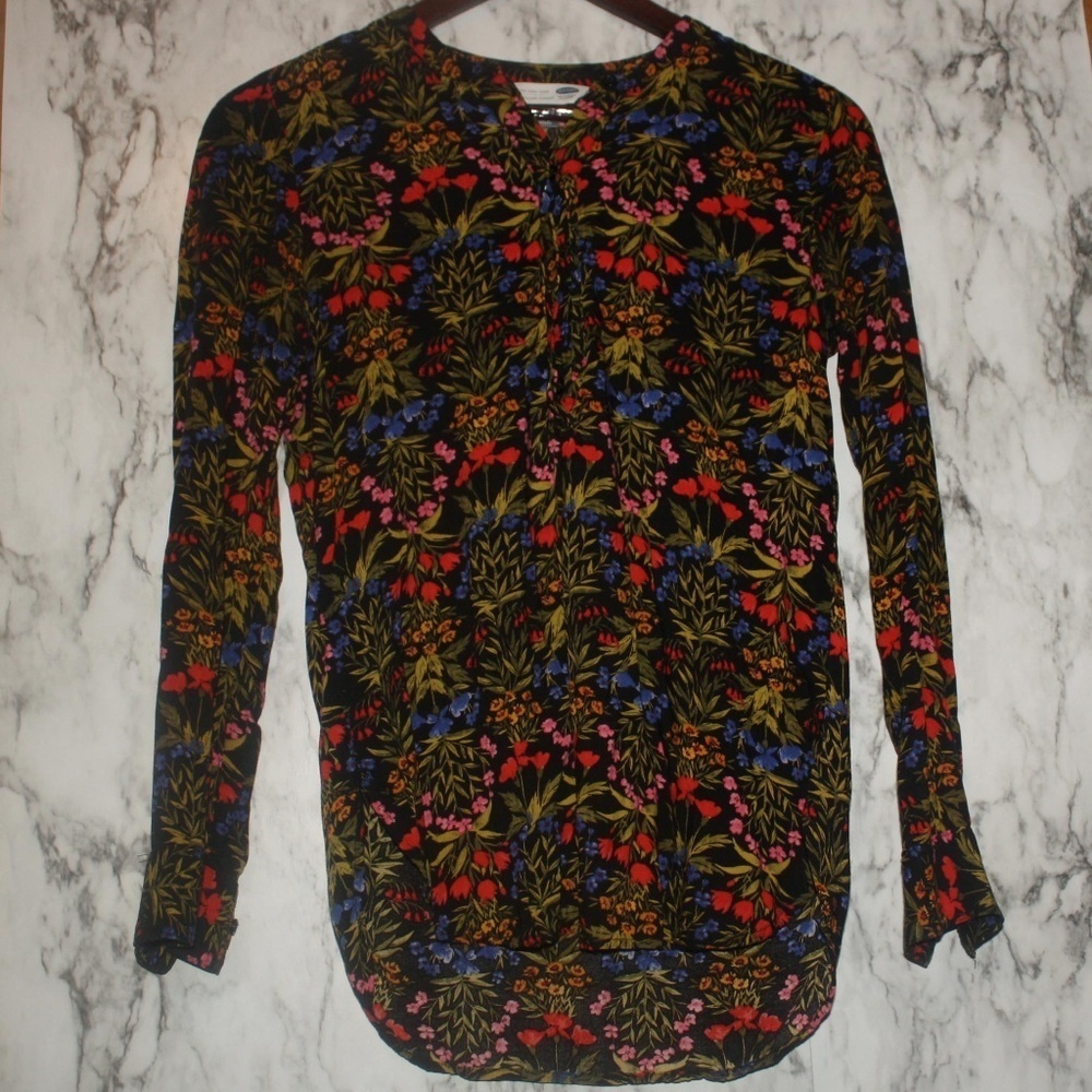 Old‎ Navy Floral Blouse Long Sleeves XSmall